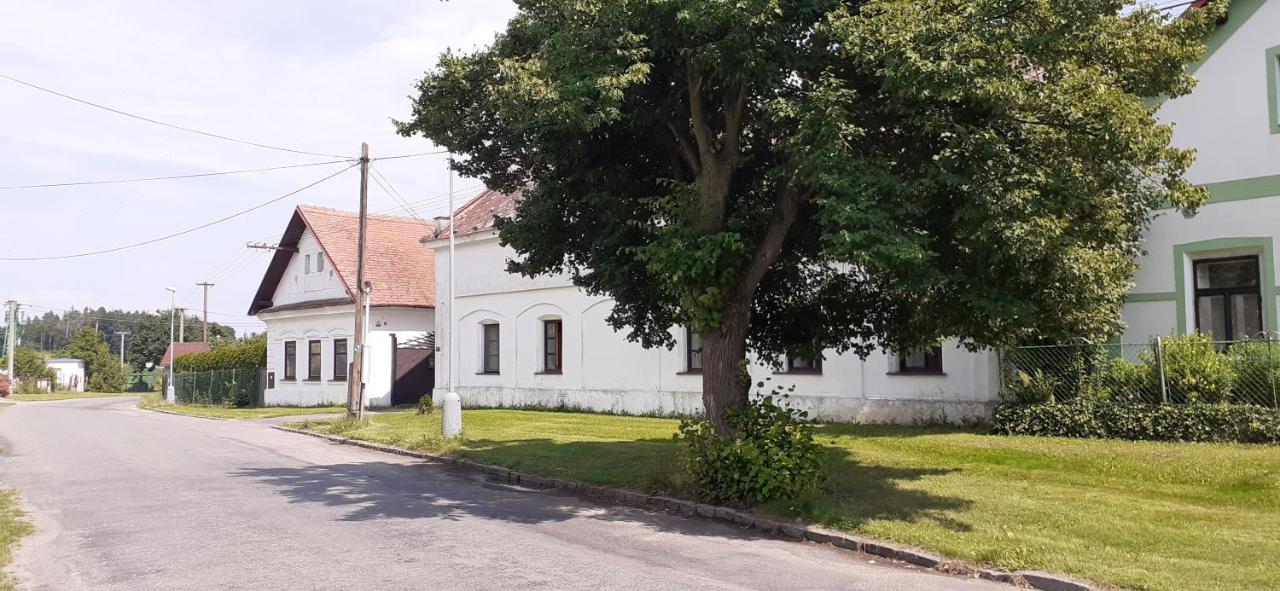 Farma Macas Villa Lázně Bohdaneč Eksteriør billede