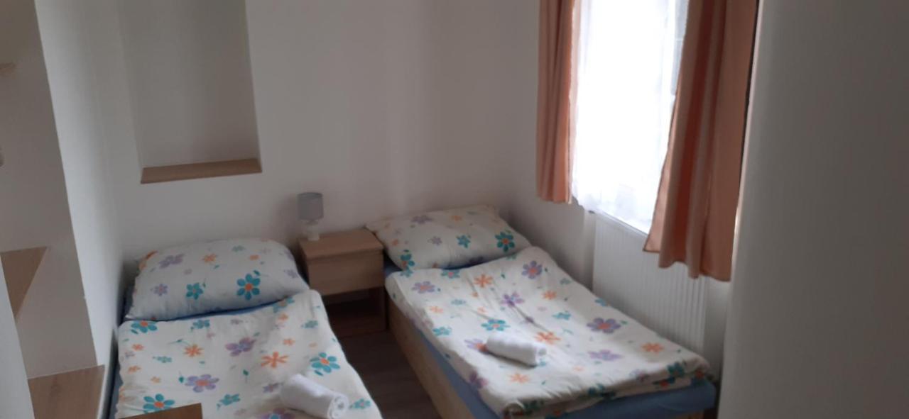 Farma Macas Villa Lázně Bohdaneč Eksteriør billede